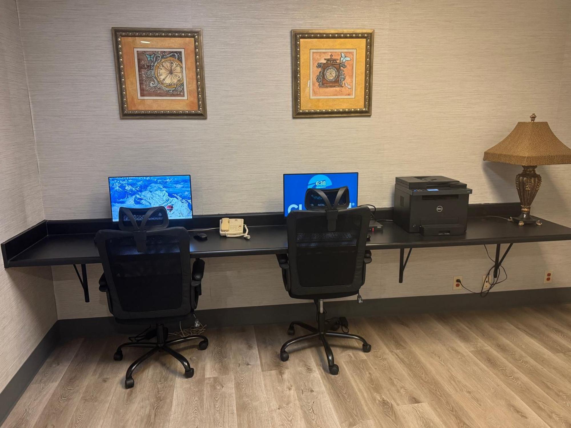 Clarion Inn & Suites Dothan South Buitenkant foto